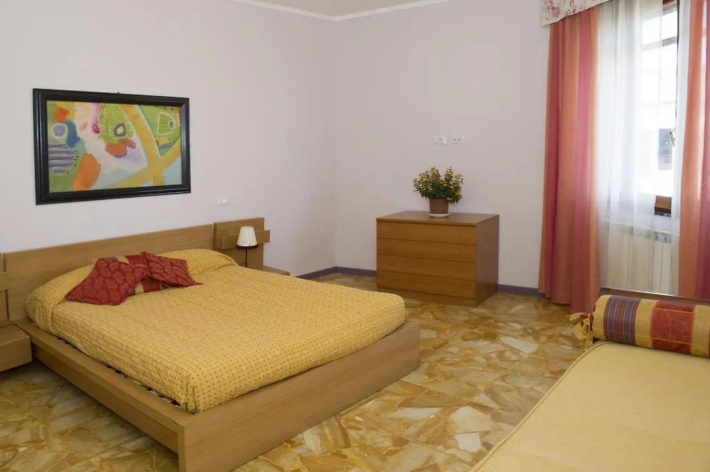 Vita Lumiere Villa Castelnuovo Magra 0*,