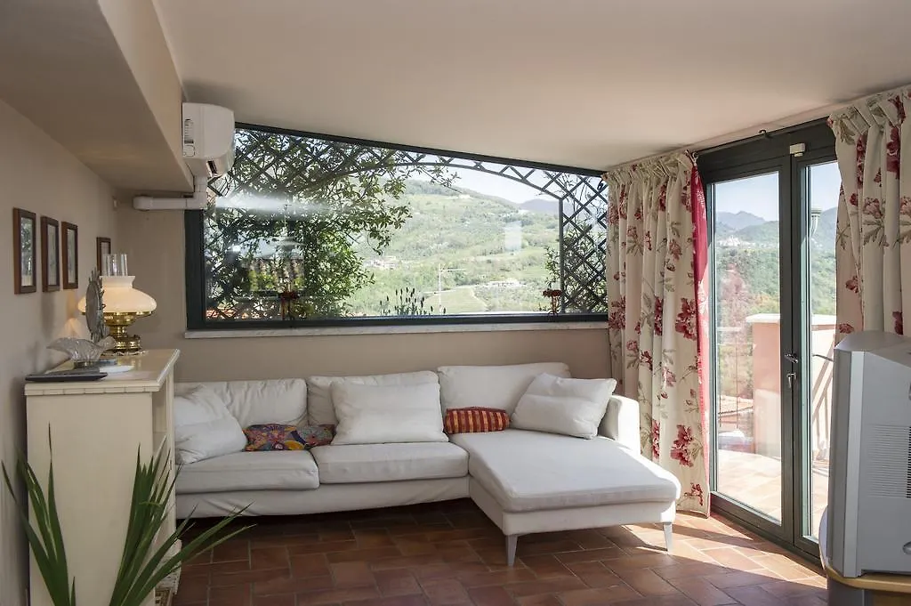 Vita Lumiere Villa Castelnuovo Magra 0*,  Italy